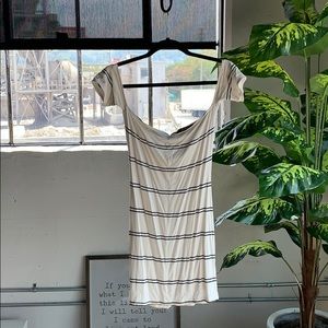 OFF THE SHOULDER LULU’S DRESS